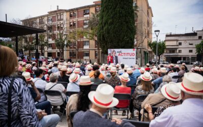 Més de 400 persones omplen la plaça Llobregat de Les Roquetes per conèixer el programa de govern i la candidatura socialista